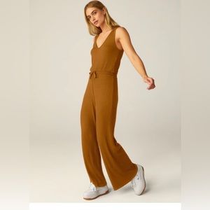 Beyond Yoga Jumper Rust color